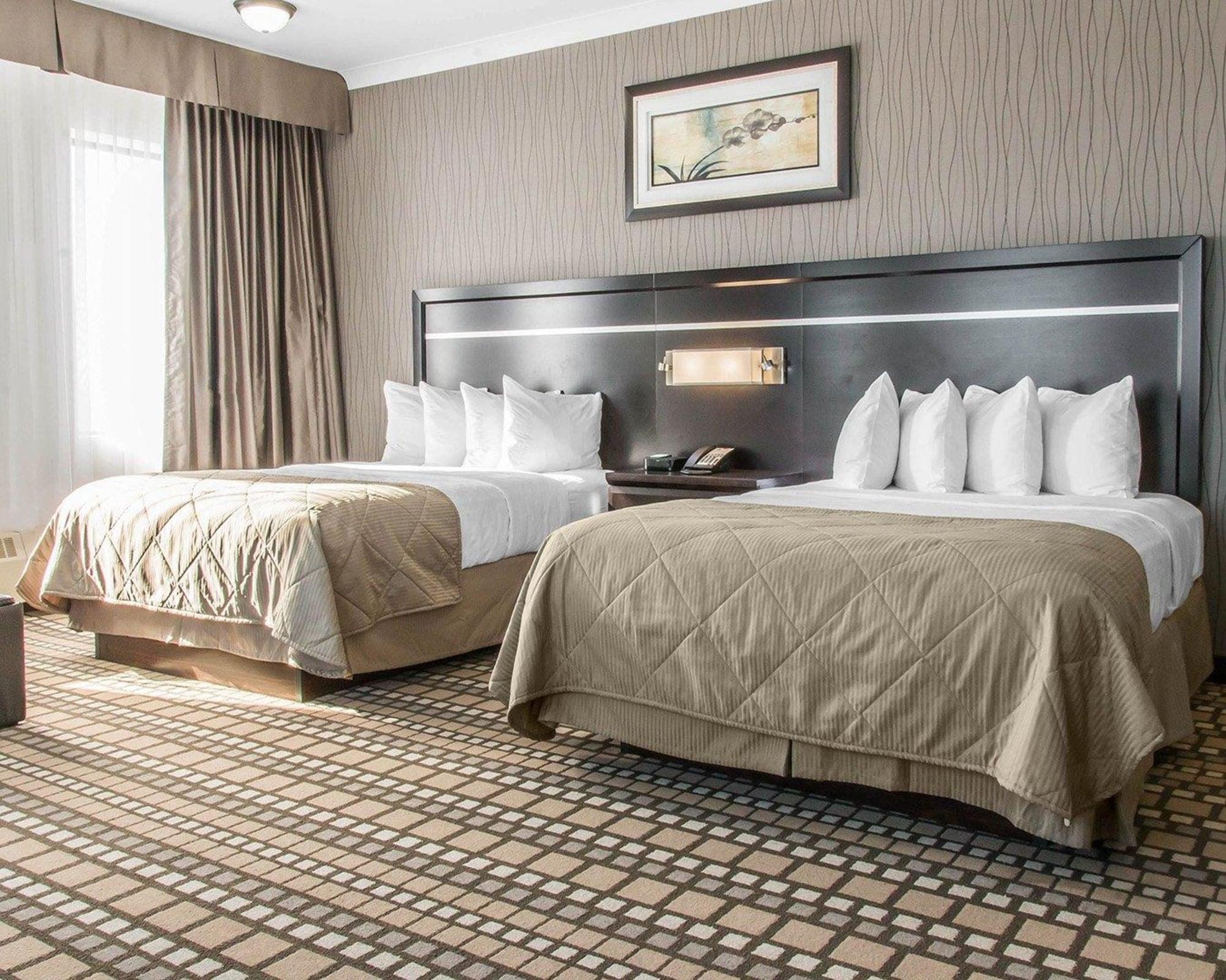 Clarion Hotel & Suites Winnipeg Extérieur photo