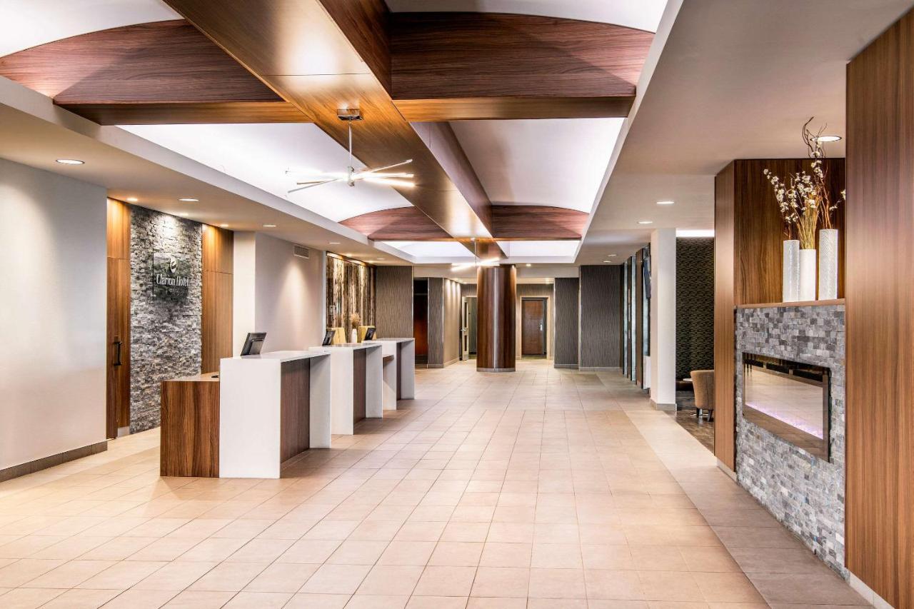 Clarion Hotel & Suites Winnipeg Extérieur photo