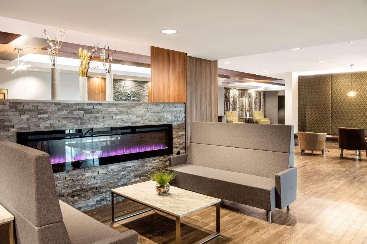 Clarion Hotel & Suites Winnipeg Extérieur photo