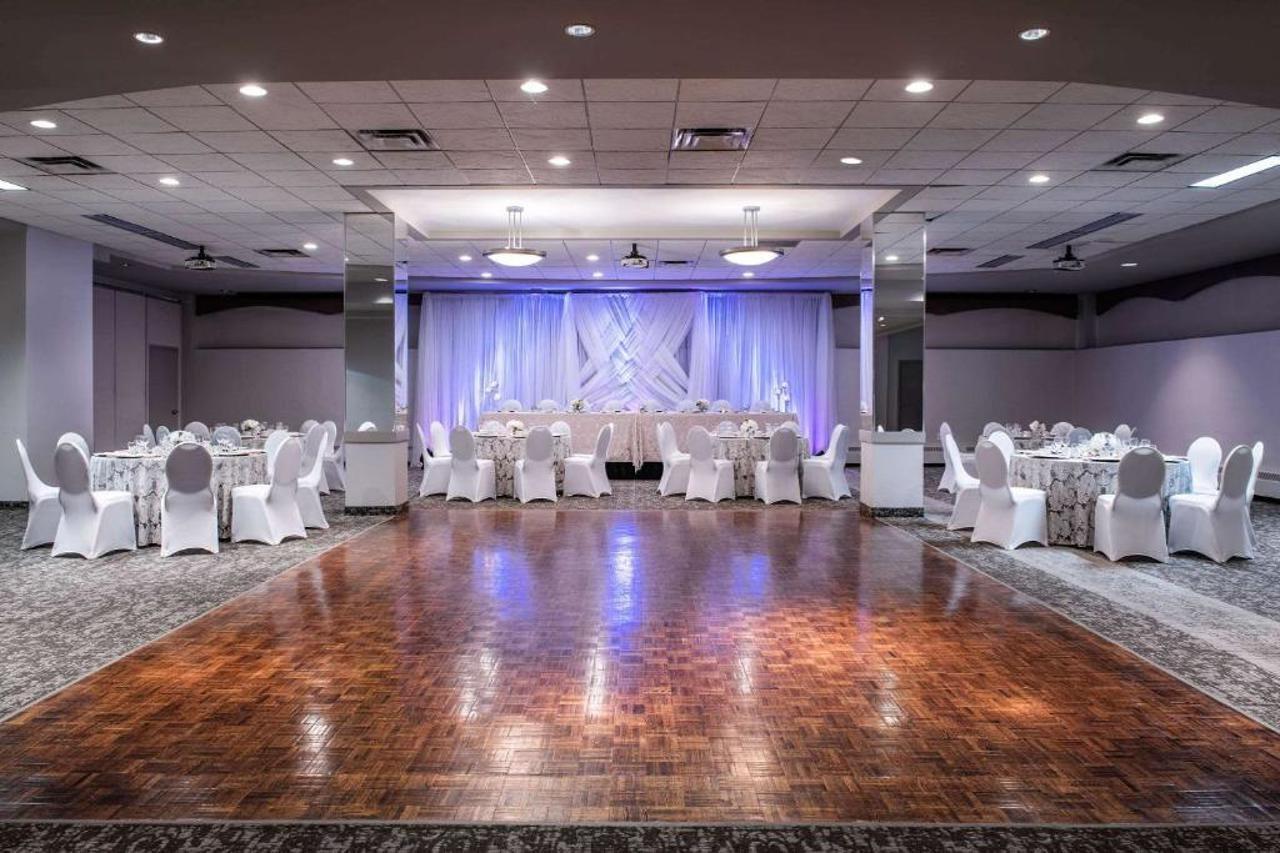 Clarion Hotel & Suites Winnipeg Extérieur photo