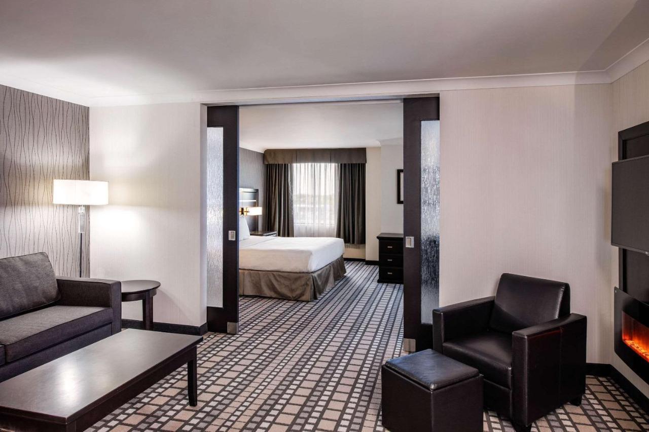 Clarion Hotel & Suites Winnipeg Extérieur photo