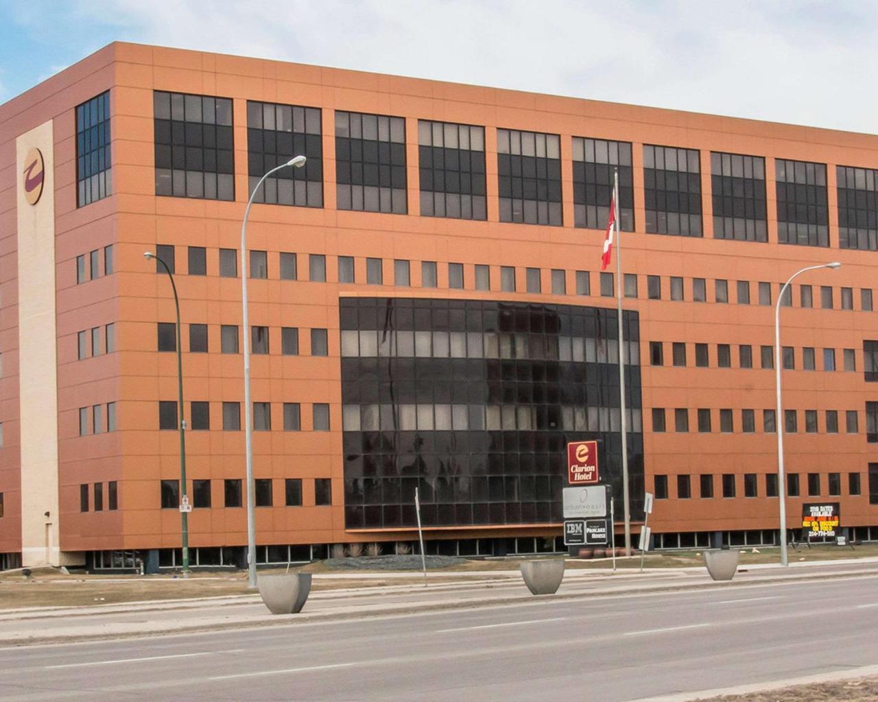 Clarion Hotel & Suites Winnipeg Extérieur photo