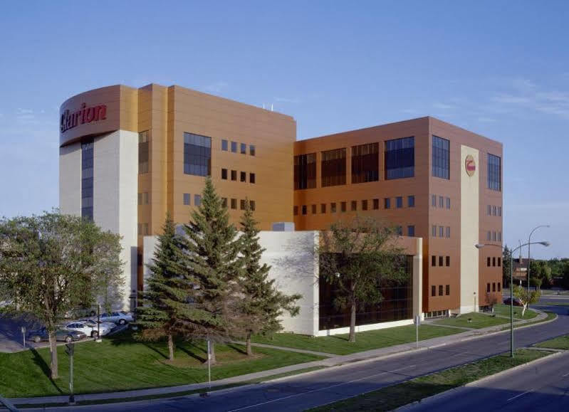 Clarion Hotel & Suites Winnipeg Extérieur photo